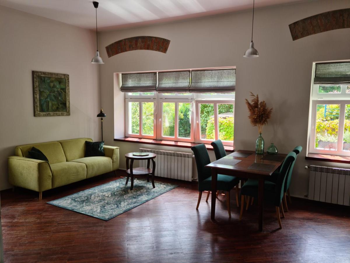 Apartament W Starej Szkole Apartment Srebrna Gora ภายนอก รูปภาพ