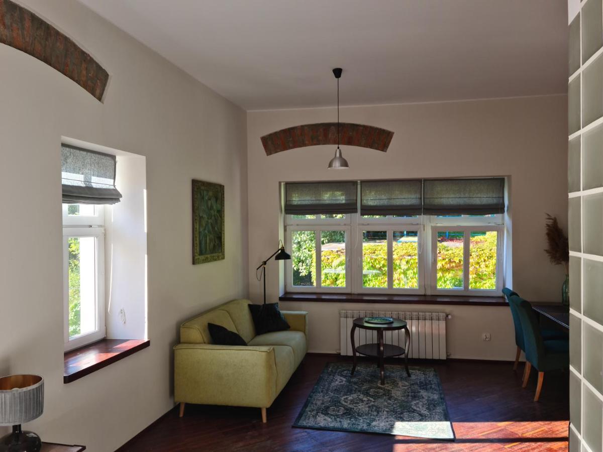 Apartament W Starej Szkole Apartment Srebrna Gora ภายนอก รูปภาพ